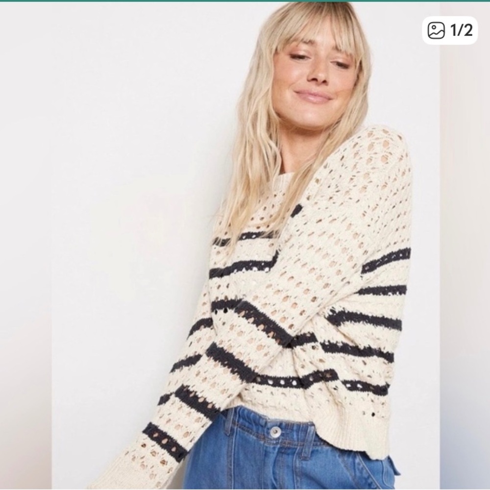 Evereve Eden Striped Sweater - M